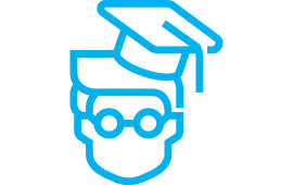Kopf mit Brille und Absolventenhut