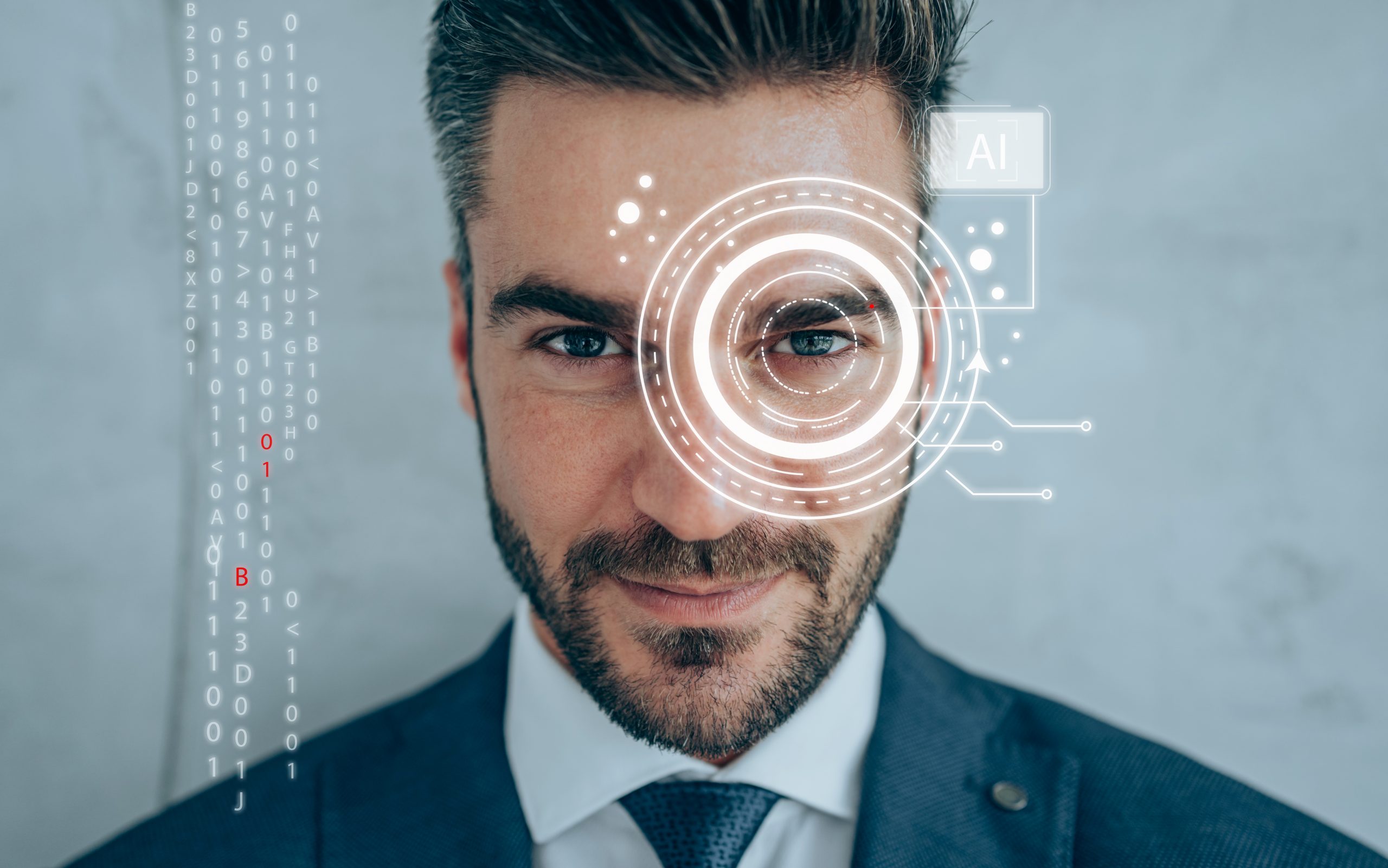 Mann im Anzug mit digitaler AI-Gesichtserkennung über dem Auge und Daten im Hintergrund.